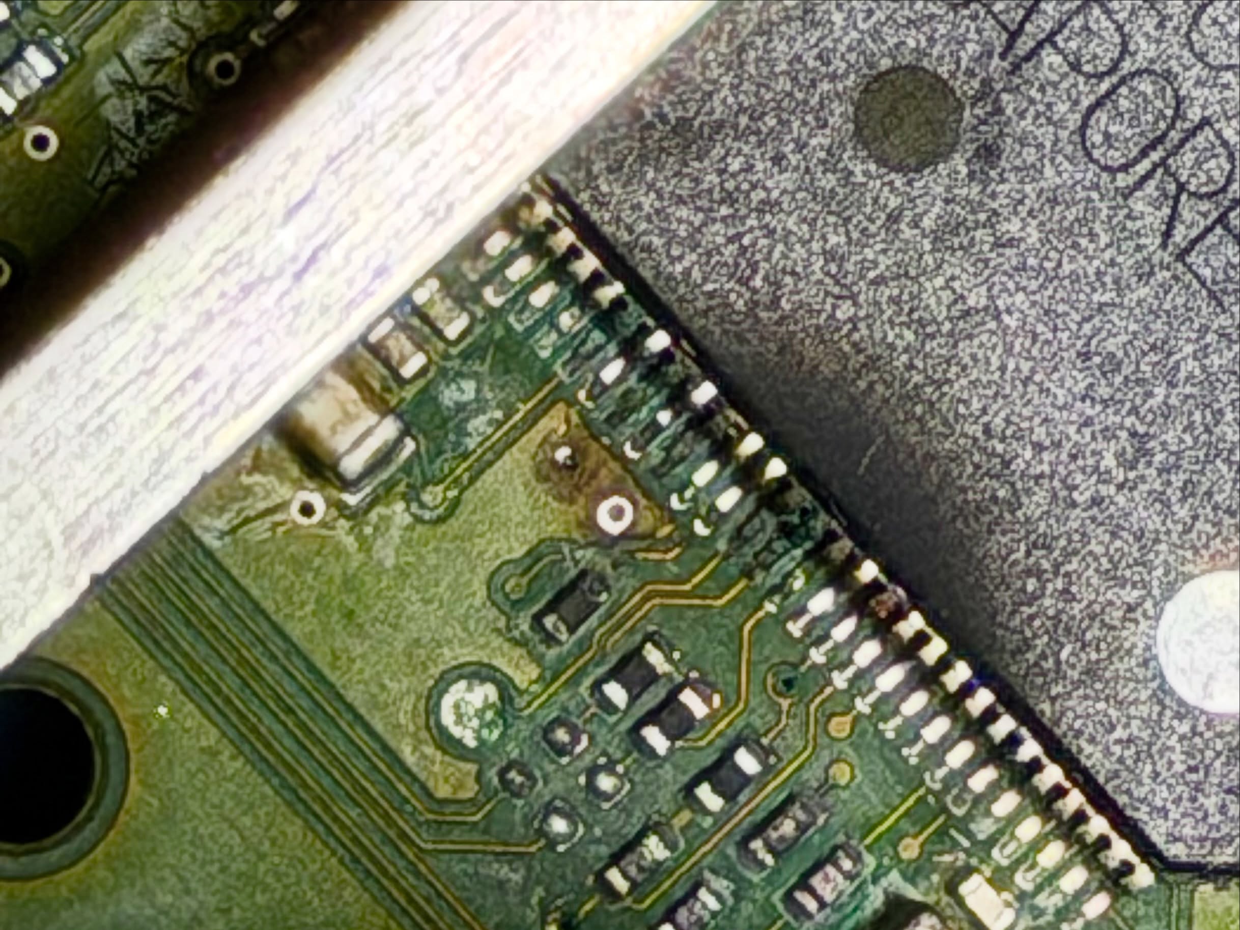 PCB - Chip oxidiert